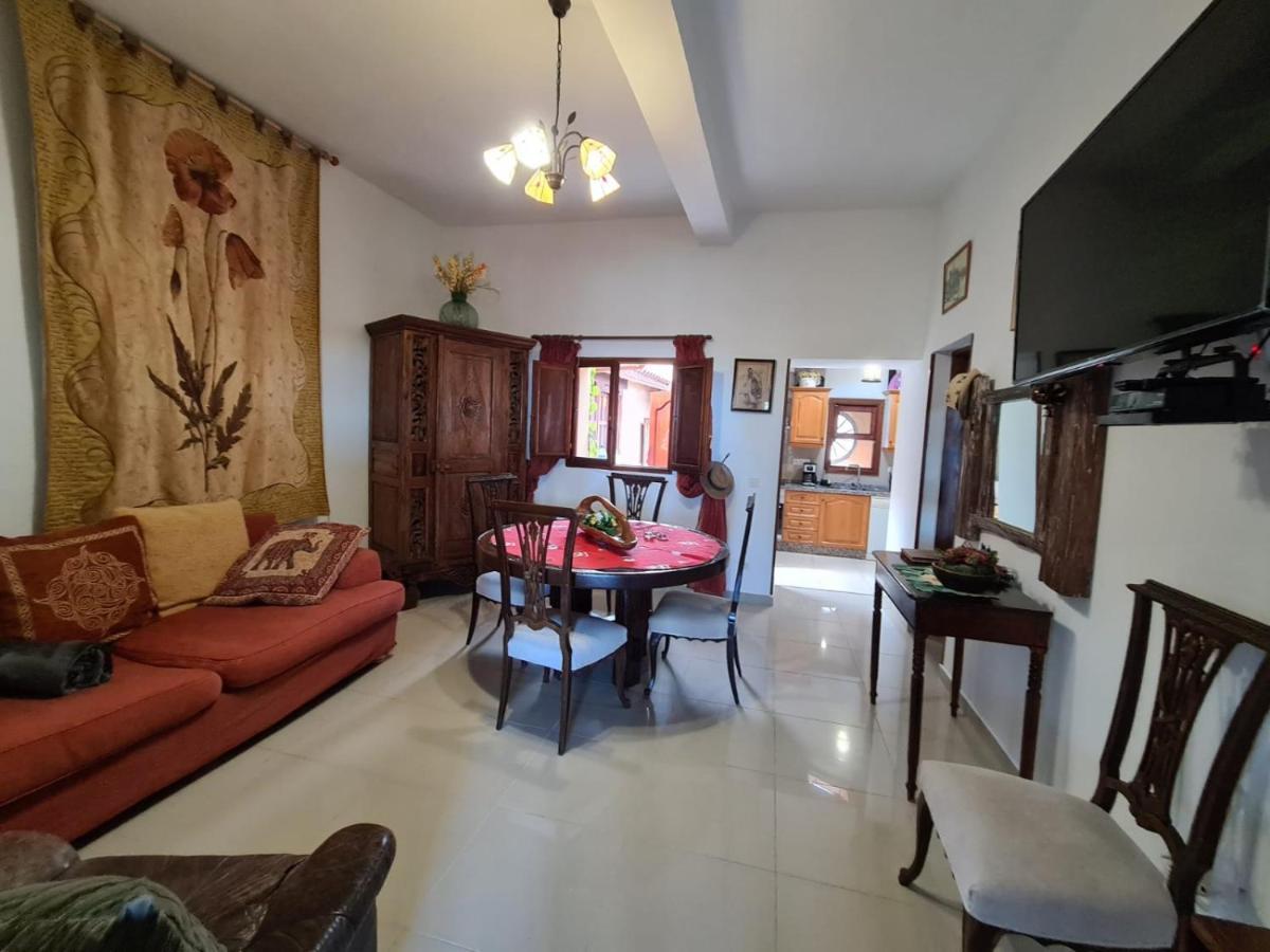 Almendro Villa Arico Viejo Exterior photo