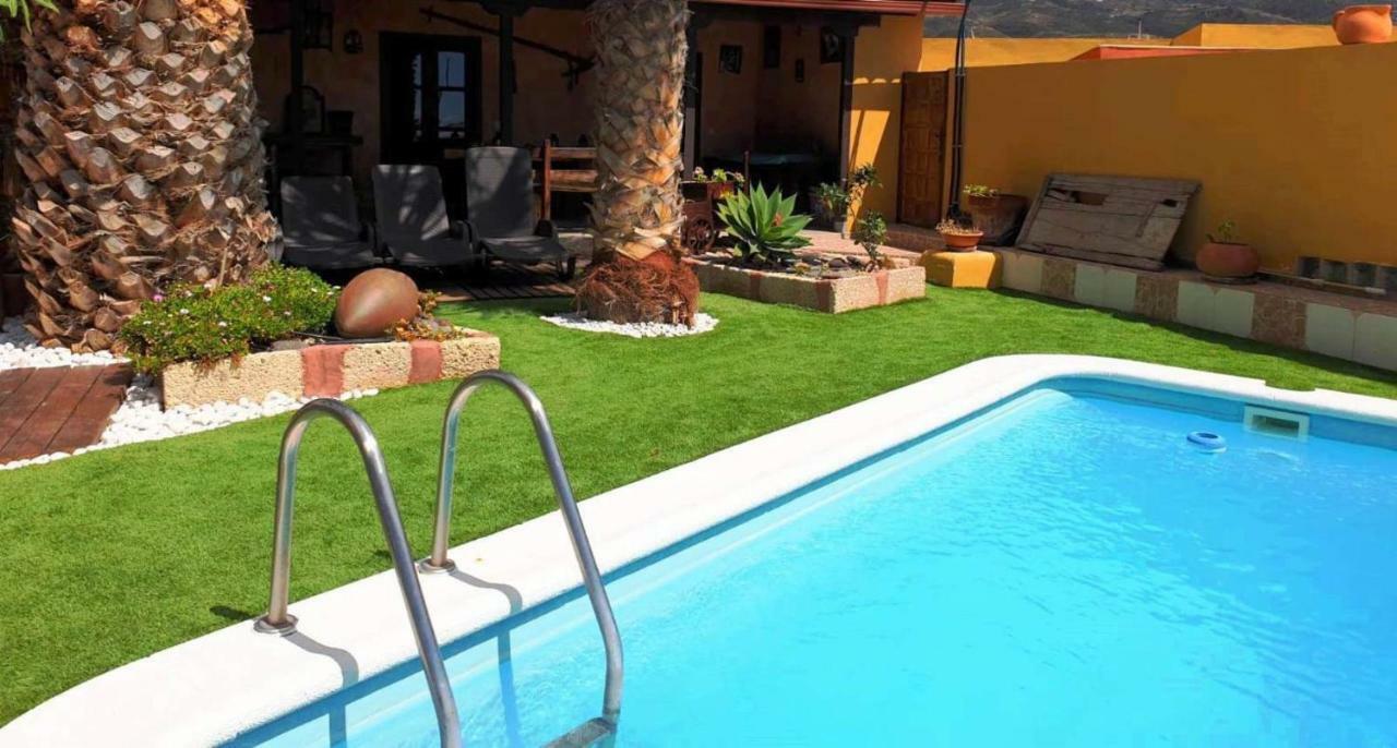 Almendro Villa Arico Viejo Exterior photo